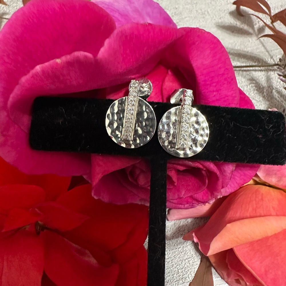 Silpada sterling  Silver 925 Hammered Earrings with zirconia
